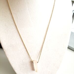 Elegant Gold Necklace with Cream Pendant